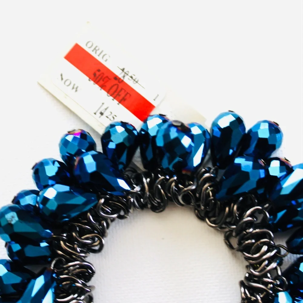 Jewelry Set by M Haskell - Picture 3 of 9